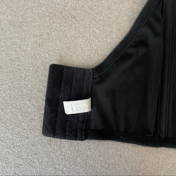 Vintage Black Velour Stapless Bustier with Heart Metal Embellishment Size M - Picture 7 of 8